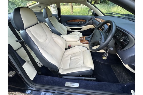 5.9 Vantage Coupe 2dr Petrol Automatic (460 g/km, 420 bhp)