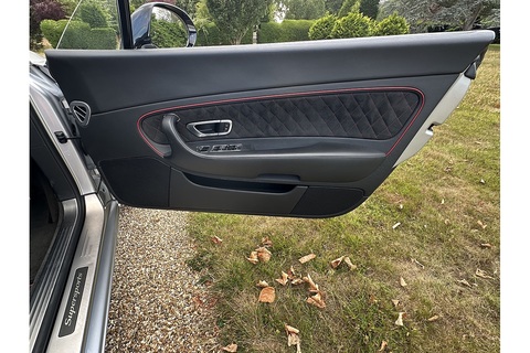 6.0 GT Supersports Coupe 2dr Petrol Automatic (388 g/km, 621 bhp)