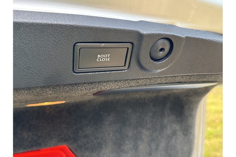 6.0 GT Supersports Coupe 2dr Petrol Automatic (388 g/km, 621 bhp)