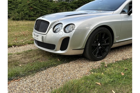 6.0 GT Supersports Coupe 2dr Petrol Automatic (388 g/km, 621 bhp)