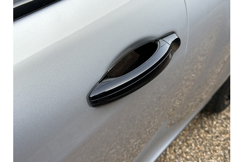 6.0 GT Supersports Coupe 2dr Petrol Automatic (388 g/km, 621 bhp)