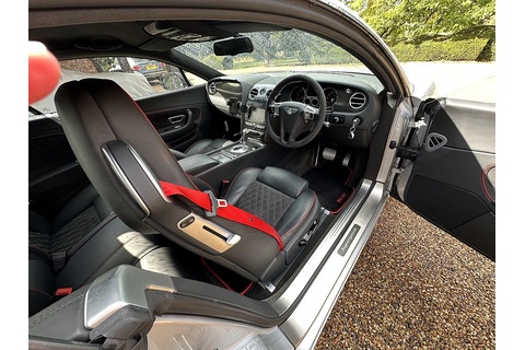 6.0 GT Supersports Coupe 2dr Petrol Automatic (388 g/km, 621 bhp)