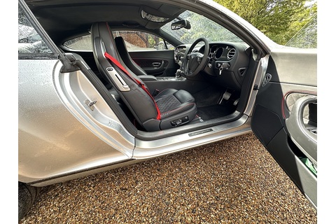 6.0 GT Supersports Coupe 2dr Petrol Automatic (388 g/km, 621 bhp)