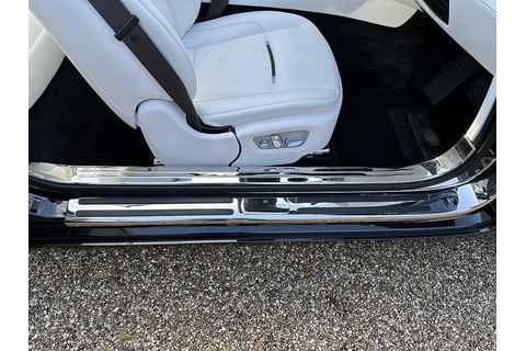 6.6 V12 Convertible 2dr Petrol Auto Euro 6 (563 bhp)