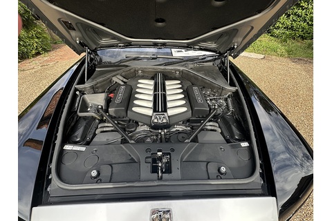 6.6 V12 Saloon 4dr Petrol Auto Euro 5 (563 bhp)