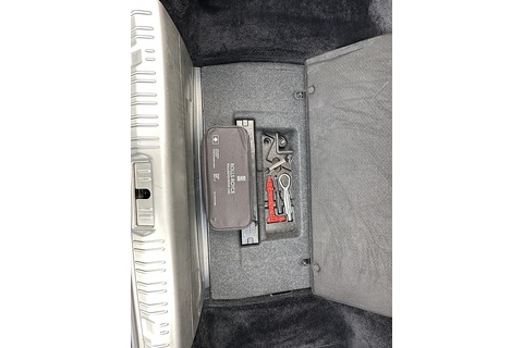 6.6 V12 Saloon 4dr Petrol Auto Euro 5 (563 bhp)