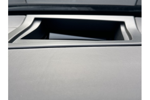 6.6 V12 Saloon 4dr Petrol Auto Euro 5 (563 bhp)