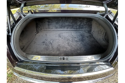 6.75 V8 Speed Saloon 4dr Petrol Auto Euro 6 (530 bhp)