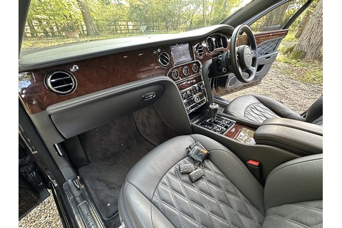 6.75 V8 Speed Saloon 4dr Petrol Auto Euro 6 (530 bhp)