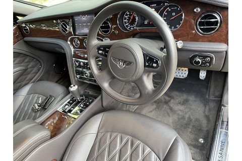 6.75 V8 Speed Saloon 4dr Petrol Auto Euro 6 (530 bhp)