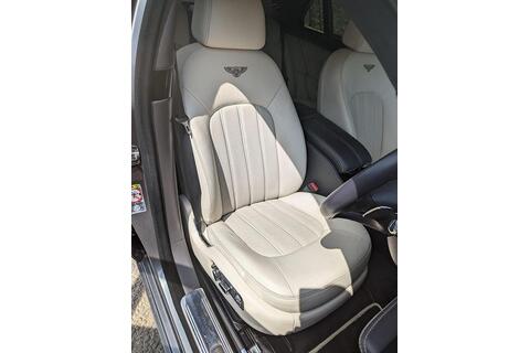 6.75 V8 Saloon 4dr Petrol Auto Euro 5 (505 bhp)