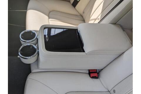 6.75 V8 Saloon 4dr Petrol Auto Euro 5 (505 bhp)