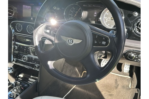 6.75 V8 Saloon 4dr Petrol Auto Euro 5 (505 bhp)