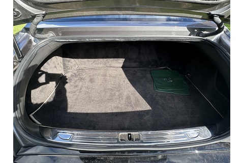 6.75 V8 Saloon 4dr Petrol Auto Euro 5 (505 bhp)