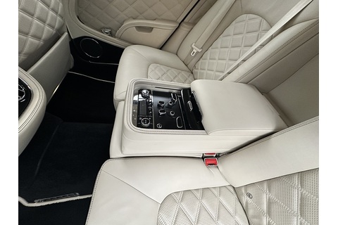 6.75 V8 Saloon 4dr Petrol Auto Euro 5 (505 bhp)