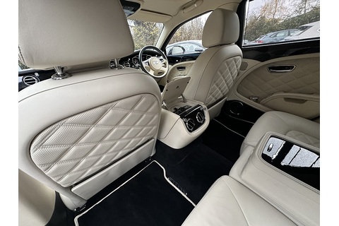 6.75 V8 Saloon 4dr Petrol Auto Euro 5 (505 bhp)