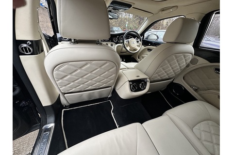 6.75 V8 Saloon 4dr Petrol Auto Euro 5 (505 bhp)