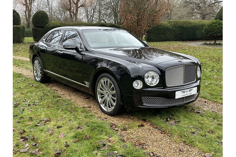 6.75 V8 Saloon 4dr Petrol Auto Euro 5 (505 bhp)