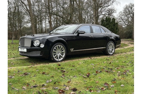 6.75 V8 Saloon 4dr Petrol Auto Euro 5 (505 bhp)