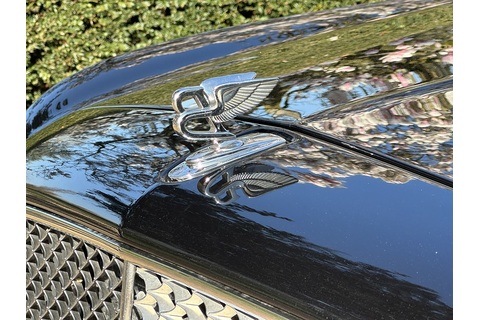 6.75 V8 Saloon 4dr Petrol Auto Euro 5 (505 bhp)