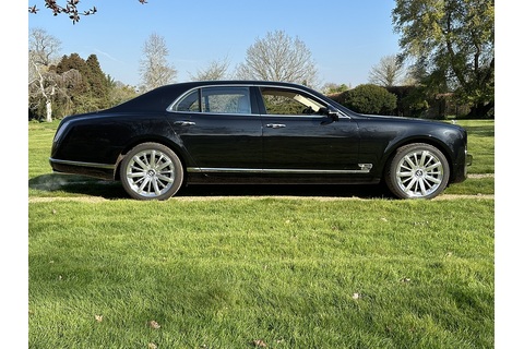 6.75 V8 Saloon 4dr Petrol Auto Euro 5 (505 bhp)