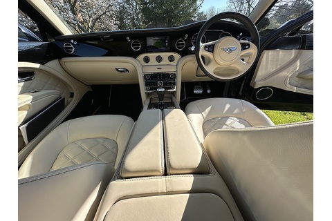 6.75 V8 Saloon 4dr Petrol Auto Euro 5 (505 bhp)