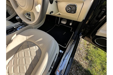 6.75 V8 Saloon 4dr Petrol Auto Euro 5 (505 bhp)