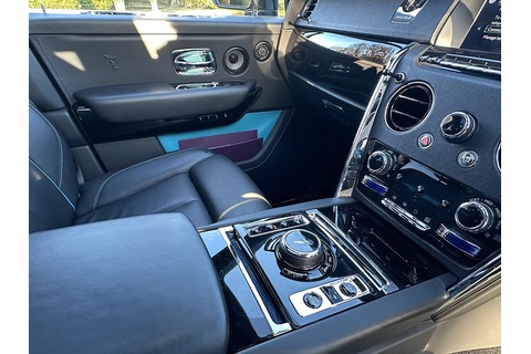 6.75 V12 SUV 5dr Petrol Auto 4WD Euro 6 (563 bhp)