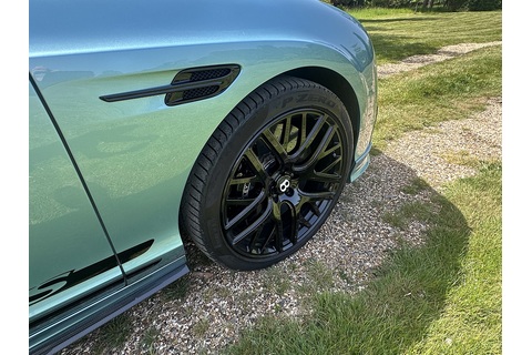 6.0 W12 GTC Supersports Convertible 2dr Petrol Auto 4WD Euro 6 (710 ps)