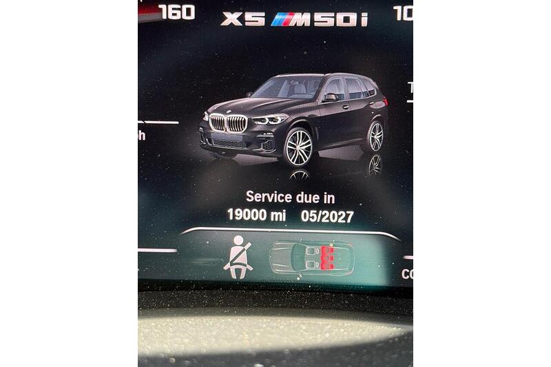 BMW X5 M50i V8 - U336