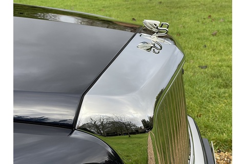 6.75 V8 Saloon 4dr Petrol Auto Euro 6 EWB (505 bhp)