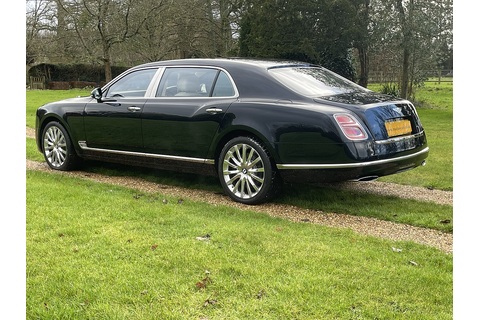 6.75 V8 Saloon 4dr Petrol Auto Euro 6 EWB (505 bhp)