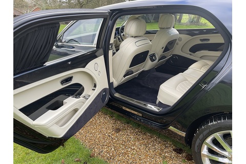 6.75 V8 Saloon 4dr Petrol Auto Euro 6 EWB (505 bhp)