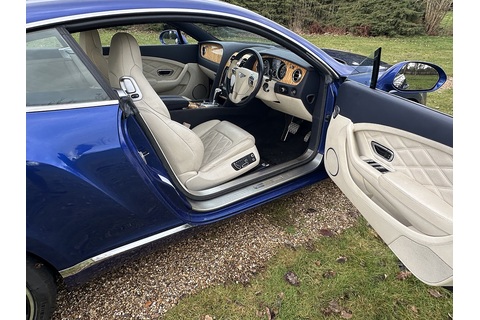 6.0 FlexFuel GT Coupe 2dr Bi Fuel Auto 6Spd 4WD Euro 5 (575 ps)