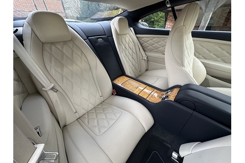 6.0 FlexFuel GT Coupe 2dr Bi Fuel Auto 6Spd 4WD Euro 5 (575 ps)