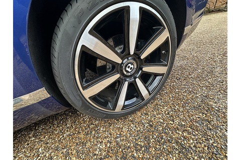 6.0 FlexFuel GT Coupe 2dr Bi Fuel Auto 6Spd 4WD Euro 5 (575 ps)