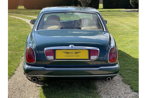 5.4 Saloon 4dr Petrol Automatic (405 g/km, 322 bhp)