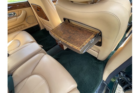 5.4 Saloon 4dr Petrol Automatic (405 g/km, 322 bhp)