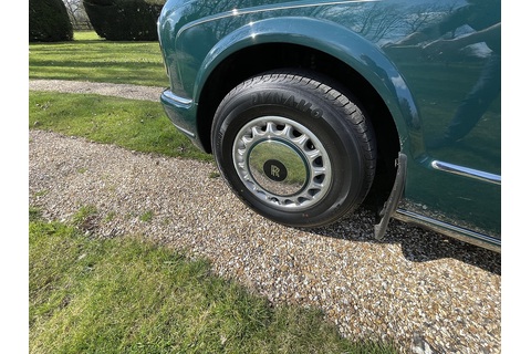 5.4 Saloon 4dr Petrol Automatic (405 g/km, 322 bhp)