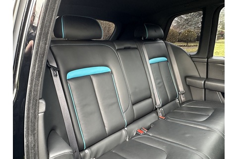 6.75 V12 SUV 5dr Petrol Auto 4WD Euro 6 (563 bhp)