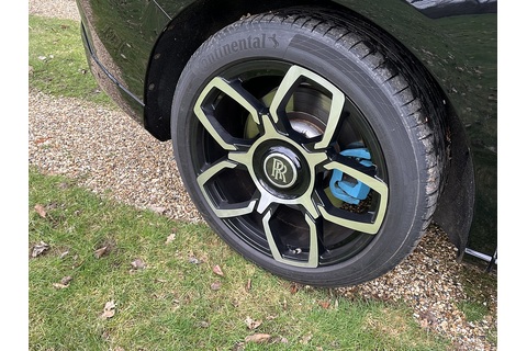 6.75 V12 SUV 5dr Petrol Auto 4WD Euro 6 (563 bhp)