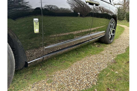 6.75 V12 SUV 5dr Petrol Auto 4WD Euro 6 (563 bhp)