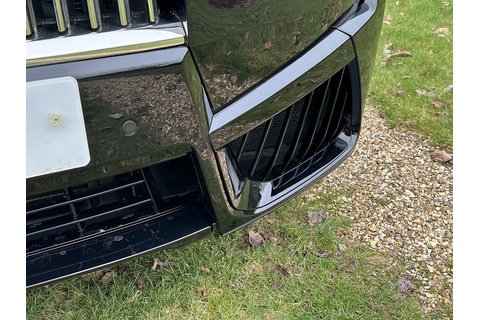 6.75 V12 SUV 5dr Petrol Auto 4WD Euro 6 (563 bhp)