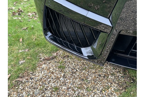 6.75 V12 SUV 5dr Petrol Auto 4WD Euro 6 (563 bhp)