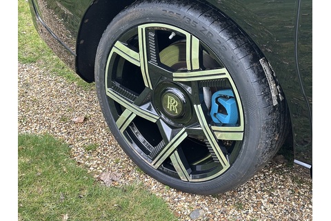 6.75 V12 SUV 5dr Petrol Auto 4WD Euro 6 (563 bhp)