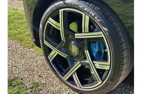6.75 V12 SUV 5dr Petrol Auto 4WD Euro 6 (563 bhp)