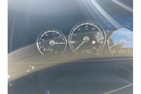6.75 V12 SUV 5dr Petrol Auto 4WD Euro 6 (563 bhp)