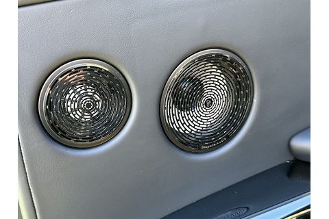 6.75 V12 SUV 5dr Petrol Auto 4WD Euro 6 (563 bhp)