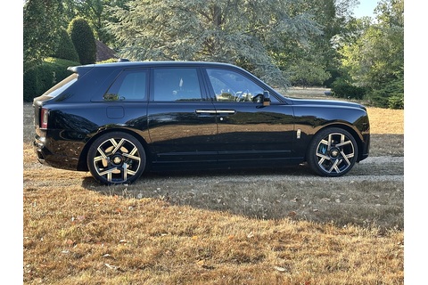 6.75 V12 SUV 5dr Petrol Auto 4WD Euro 6 (563 bhp)