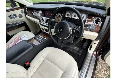 6.6 V12 Saloon 4dr Petrol Auto Euro 5 (563 bhp)